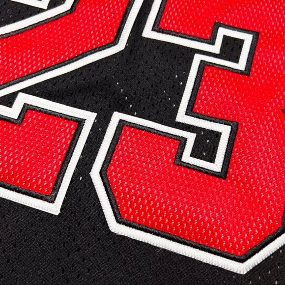 Chicago Bulls Michael Jordan No. 23 Black Jersey - Picture 5 of 6